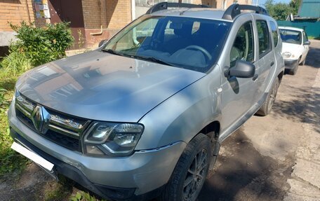 Renault Duster I рестайлинг, 2016 год, 910 000 рублей, 3 фотография