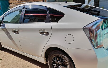 Toyota Prius, 2013 год, 1 300 000 рублей, 4 фотография