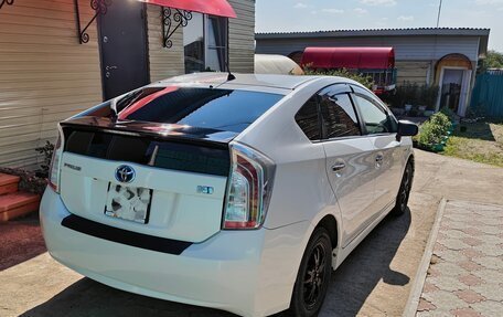 Toyota Prius, 2013 год, 1 300 000 рублей, 5 фотография