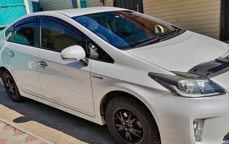 Toyota Prius, 2013 год, 1 300 000 рублей, 1 фотография