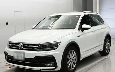 Volkswagen Tiguan II, 2018 год, 2 690 000 рублей, 1 фотография