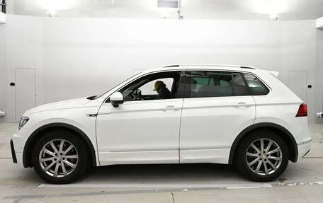 Volkswagen Tiguan II, 2018 год, 2 690 000 рублей, 6 фотография