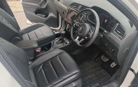 Volkswagen Tiguan II, 2018 год, 2 690 000 рублей, 9 фотография