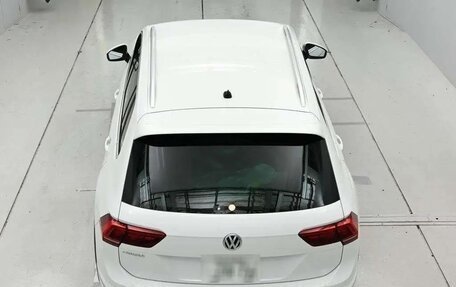 Volkswagen Tiguan II, 2018 год, 2 690 000 рублей, 7 фотография