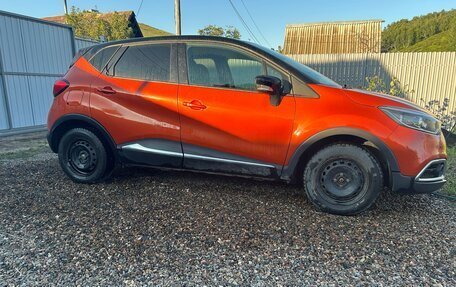 Renault Captur I, 2014 год, 1 050 000 рублей, 2 фотография