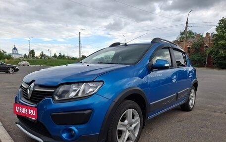 Renault Sandero II рестайлинг, 2015 год, 550 000 рублей, 3 фотография