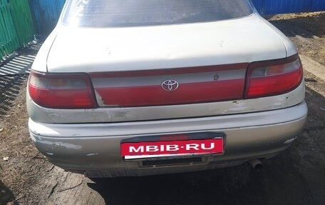 Toyota Carina, 1992 год, 200 000 рублей, 7 фотография