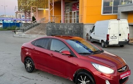 Hyundai Solaris II рестайлинг, 2011 год, 600 000 рублей, 3 фотография