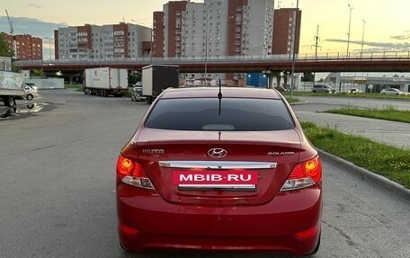 Hyundai Solaris II рестайлинг, 2011 год, 600 000 рублей, 8 фотография