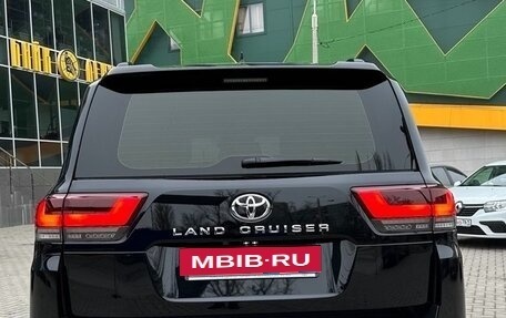 Toyota Land Cruiser, 2021 год, 10 700 000 рублей, 3 фотография