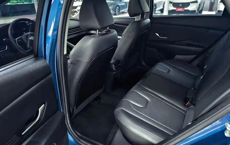 Hyundai Elantra, 2022 год, 1 250 000 рублей, 8 фотография