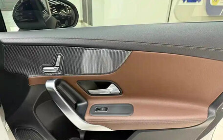 Mercedes-Benz A-Класс, 2022 год, 1 770 000 рублей, 12 фотография