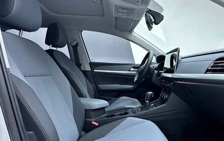 Volkswagen Lavida, 2023 год, 1 300 000 рублей, 8 фотография