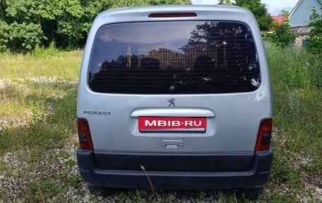 Peugeot Partner II рестайлинг 2, 2004 год, 435 000 рублей, 1 фотография
