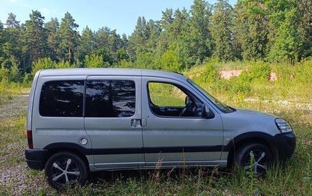 Peugeot Partner II рестайлинг 2, 2004 год, 435 000 рублей, 5 фотография