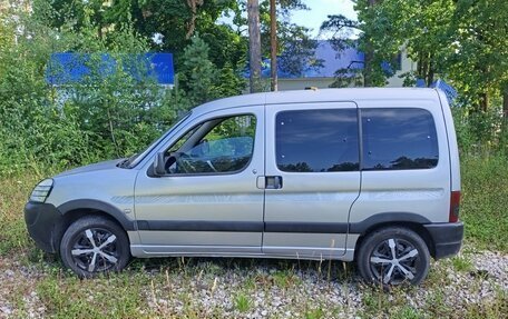 Peugeot Partner II рестайлинг 2, 2004 год, 435 000 рублей, 4 фотография