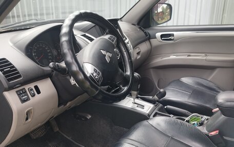 Mitsubishi Pajero Sport II рестайлинг, 2014 год, 1 700 000 рублей, 3 фотография