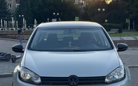 Volkswagen Golf VI, 2012 год, 810 000 рублей, 2 фотография