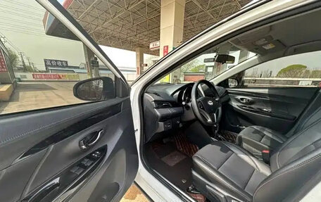 Toyota Yaris XP150 рестайлинг, 2023 год, 1 130 000 рублей, 6 фотография