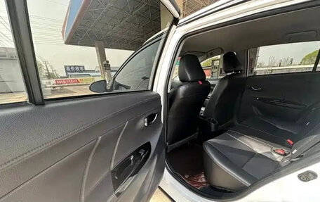 Toyota Yaris XP150 рестайлинг, 2023 год, 1 130 000 рублей, 7 фотография
