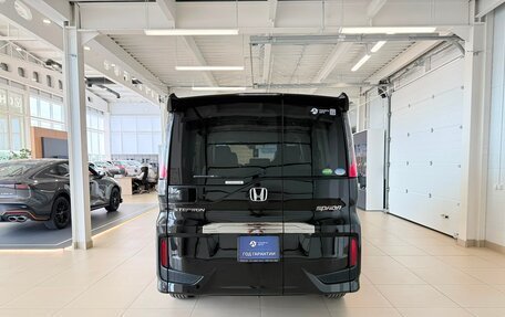 Honda Stepwgn IV, 2019 год, 2 499 999 рублей, 5 фотография