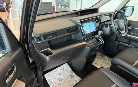 Honda Stepwgn IV, 2019 год, 2 499 999 рублей, 12 фотография