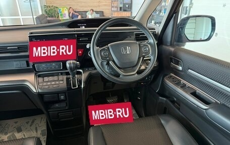 Honda Stepwgn IV, 2019 год, 2 499 999 рублей, 15 фотография