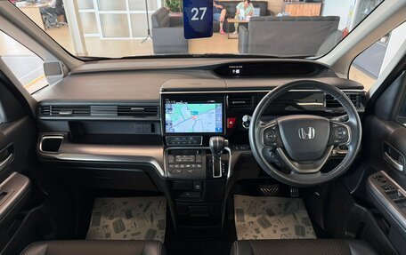 Honda Stepwgn IV, 2019 год, 2 499 999 рублей, 16 фотография