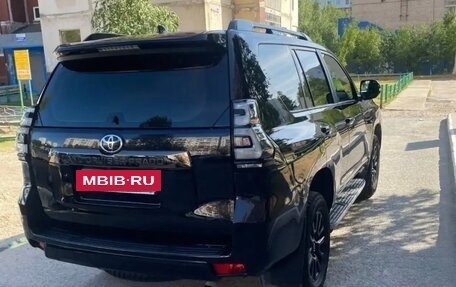 Toyota Land Cruiser Prado 150 рестайлинг 2, 2021 год, 5 500 000 рублей, 2 фотография