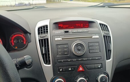 KIA cee'd I рестайлинг, 2010 год, 680 000 рублей, 2 фотография