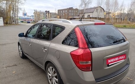KIA cee'd I рестайлинг, 2010 год, 680 000 рублей, 9 фотография