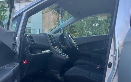 Toyota Ractis II, 2011 год, 1 050 000 рублей, 6 фотография