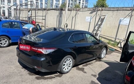 Toyota Camry, 2021 год, 6 500 000 рублей, 4 фотография