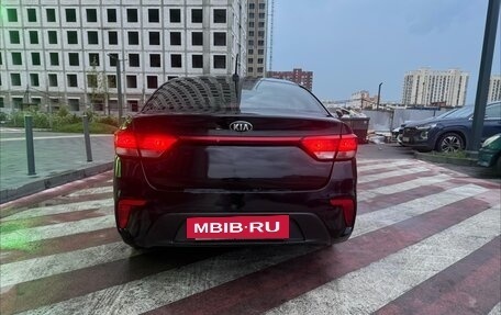 KIA Rio IV, 2018 год, 1 050 000 рублей, 2 фотография