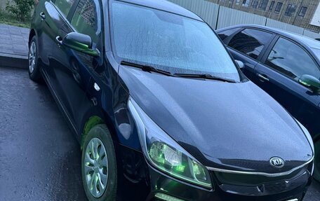 KIA Rio IV, 2018 год, 1 050 000 рублей, 16 фотография