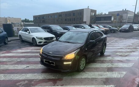 KIA Rio IV, 2018 год, 1 050 000 рублей, 24 фотография