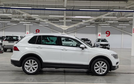 Volkswagen Tiguan II, 2017 год, 2 250 000 рублей, 4 фотография
