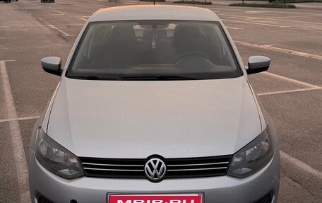 Volkswagen Polo VI (EU Market), 2014 год, 555 000 рублей, 1 фотография