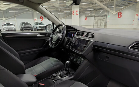 Volkswagen Tiguan II, 2017 год, 2 250 000 рублей, 11 фотография