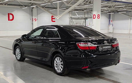 Toyota Camry, 2016 год, 1 820 000 рублей, 7 фотография