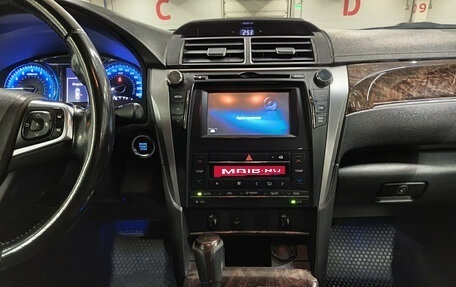 Toyota Camry, 2016 год, 1 820 000 рублей, 15 фотография