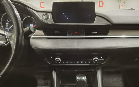 Mazda 6, 2018 год, 1 920 000 рублей, 15 фотография