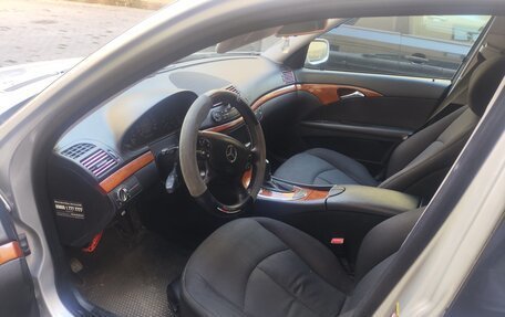 Mercedes-Benz E-Класс, 2008 год, 630 000 рублей, 9 фотография