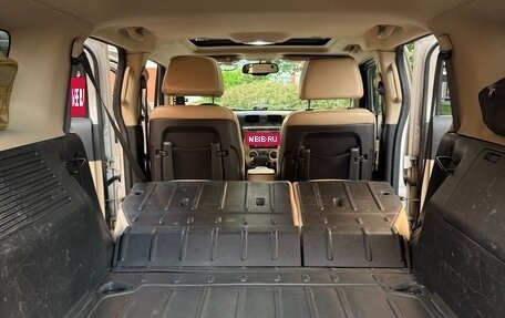 Hummer H3, 2007 год, 1 900 000 рублей, 14 фотография