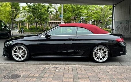 Mercedes-Benz C-Класс, 2017 год, 1 750 000 рублей, 24 фотография
