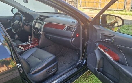 Toyota Camry, 2014 год, 2 100 000 рублей, 8 фотография