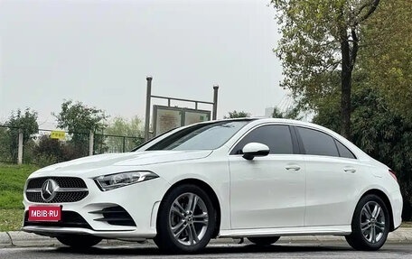 Mercedes-Benz A-Класс, 2022 год, 1 595 000 рублей, 1 фотография