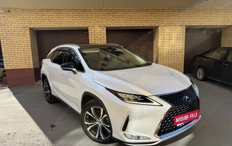 Lexus RX IV рестайлинг, 2020 год, 4 995 000 рублей, 8 фотография