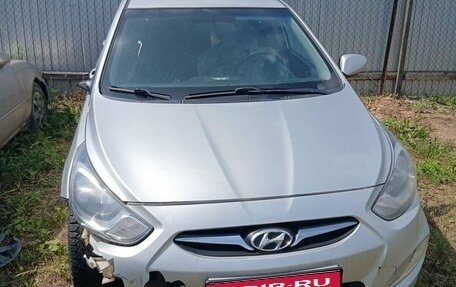 Hyundai Solaris II рестайлинг, 2011 год, 323 950 рублей, 1 фотография