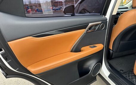 Lexus RX IV рестайлинг, 2020 год, 4 995 000 рублей, 25 фотография